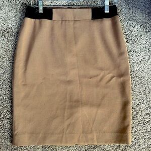 Anne Klein skirt tan with brown faux leather trim